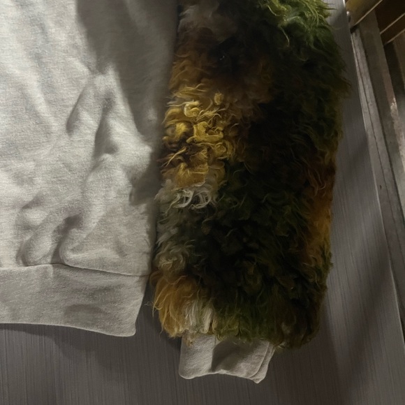 Fur Sleeved Sweatshirt By Rehab Small - Picture 9 of 15
